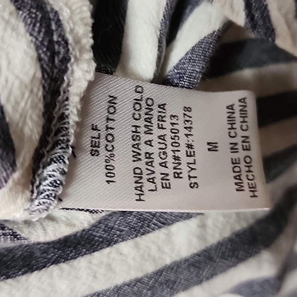 Andre By Unit Embroidered Top NWOT - Picture 8 of 8